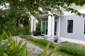 Гостиница Ao Nang Modern House  Ао Нанг 